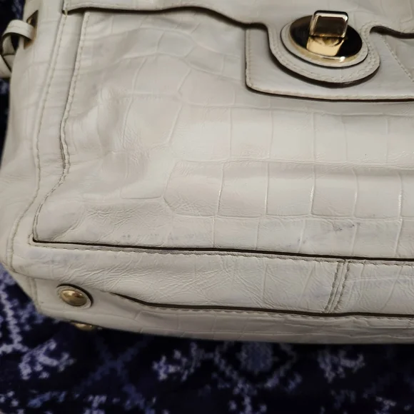 Coach Peyton Leather Handbag Satchel -- Patent in Ivory Cream - Picture 10 of 11